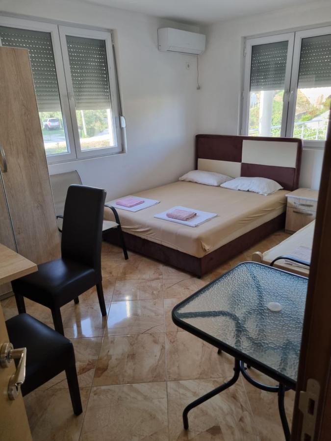 Apartmani Ani Bar Bagian luar foto