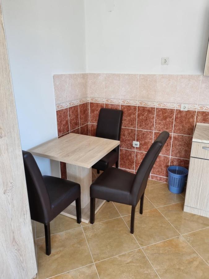 Apartmani Ani Bar Bagian luar foto