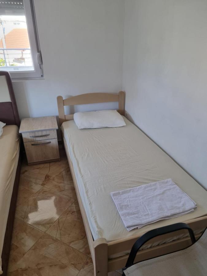 Apartmani Ani Bar Bagian luar foto