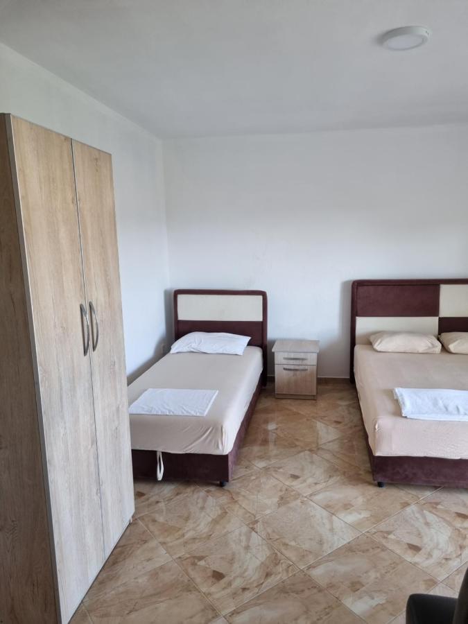 Apartmani Ani Bar Bagian luar foto