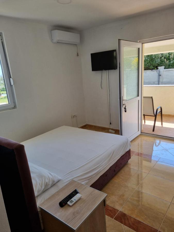 Apartmani Ani Bar Bagian luar foto