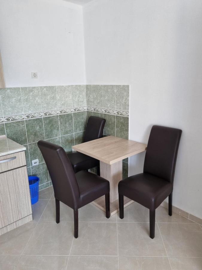 Apartmani Ani Bar Bagian luar foto